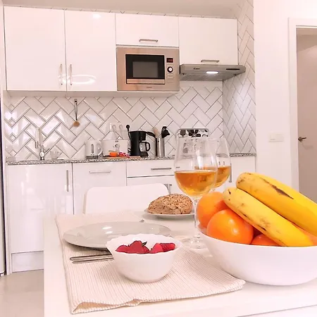 Apartamento Aida 111 - Con Vistas Al Jardin Y Cerca Del Mar